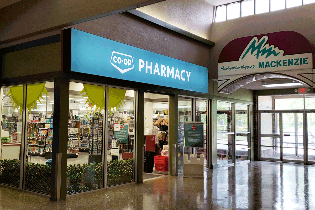 Alexander Mackenzie Hotel Shopping Mall Location